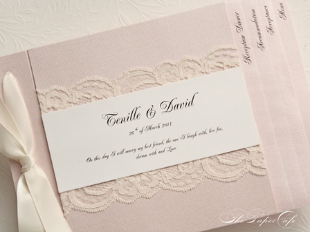 Booklet Pink